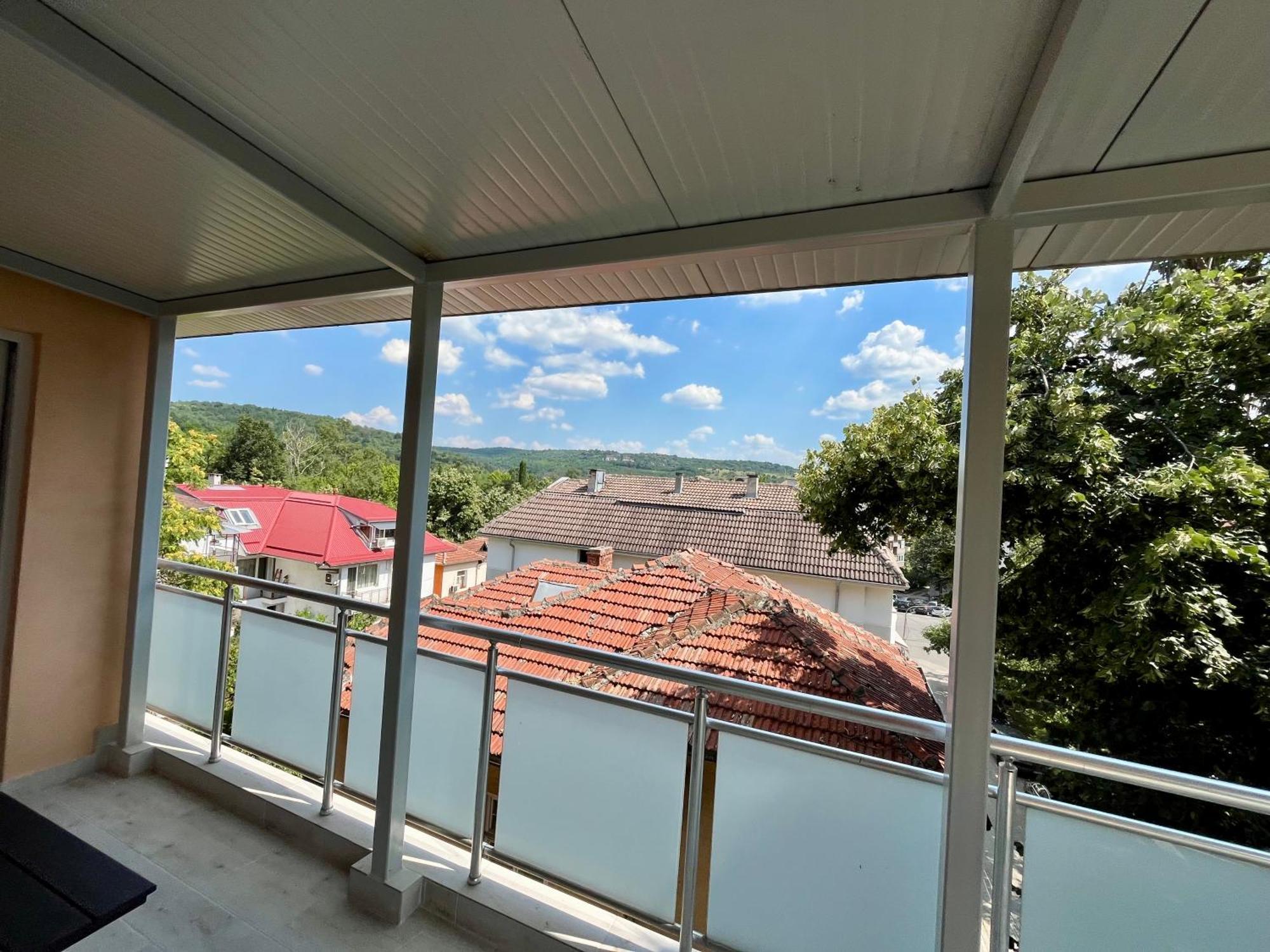 Parkview Luxury In City Center 8 Veliko Tărnovo Exteriör bild