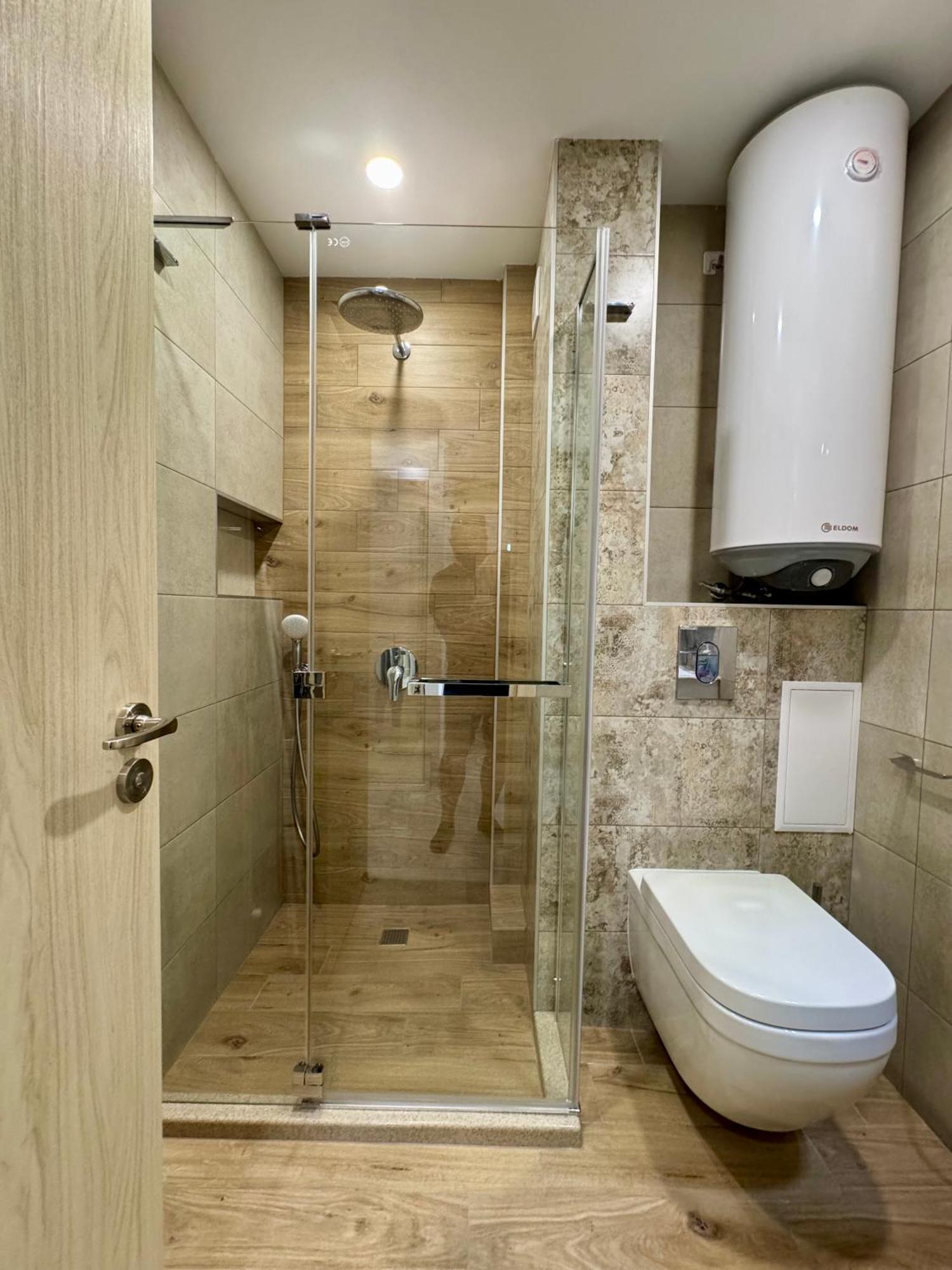 Parkview Luxury In City Center 8 Veliko Tărnovo Exteriör bild