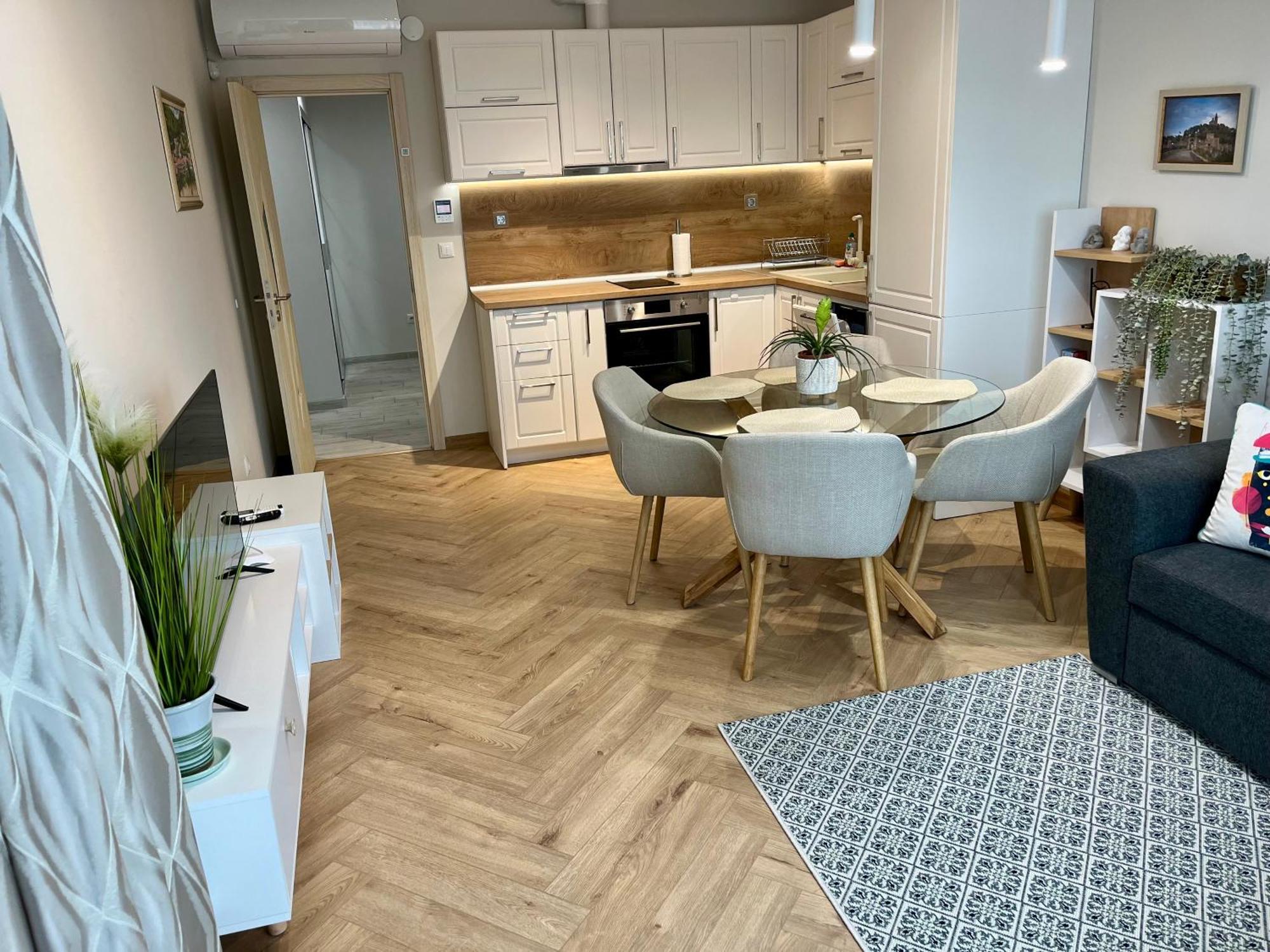 Parkview Luxury In City Center 8 Veliko Tărnovo Exteriör bild