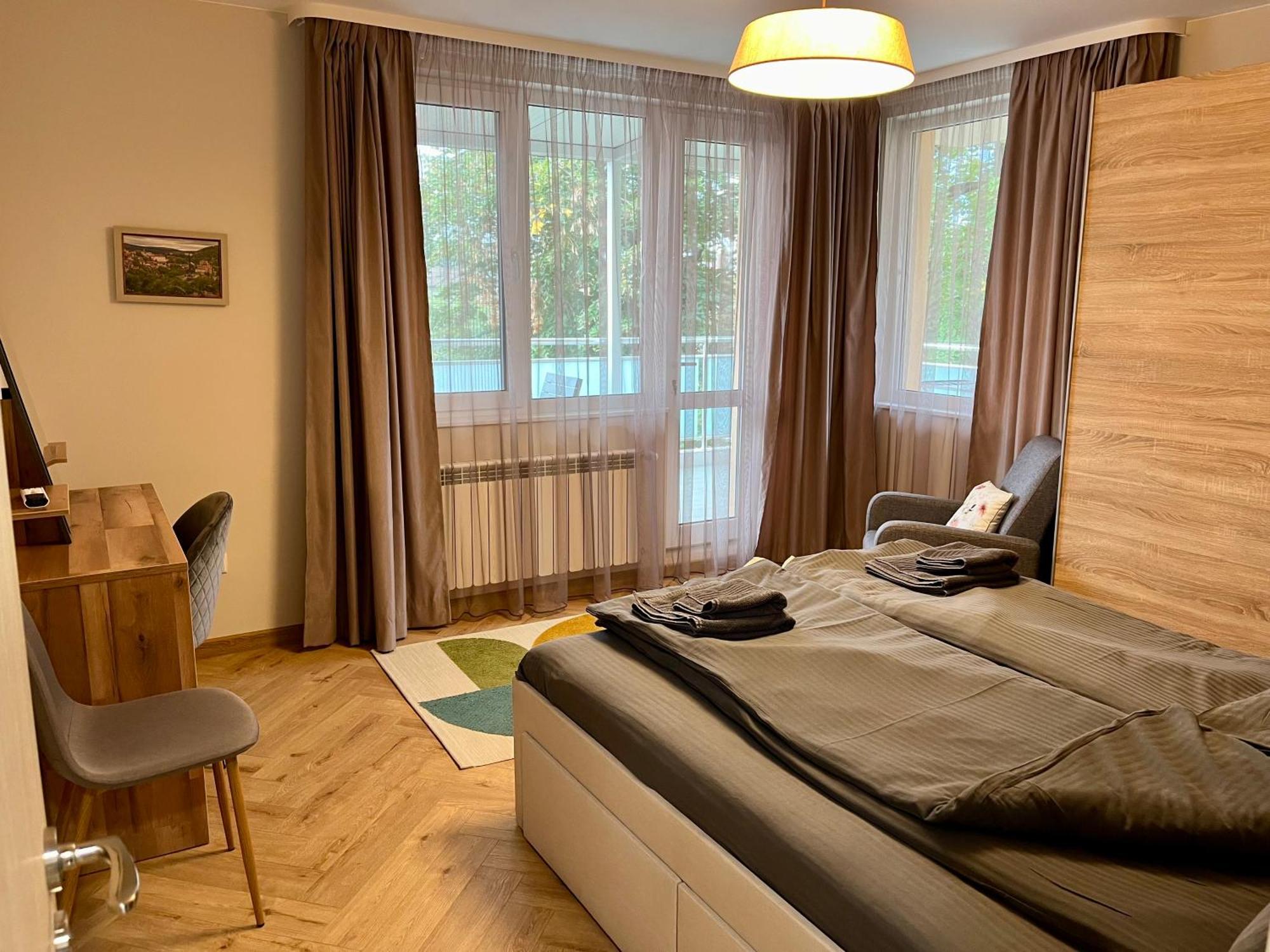 Parkview Luxury In City Center 8 Veliko Tărnovo Exteriör bild
